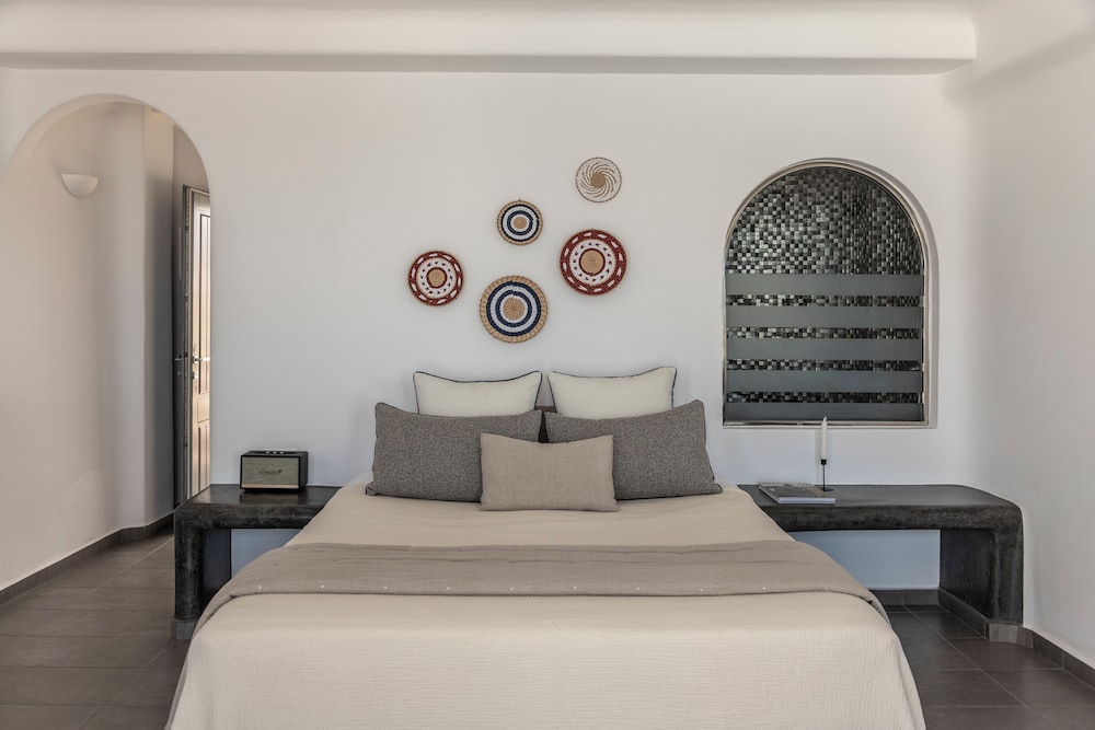 LUKAS Aethereal Living — Hotel rooms in Imerovigli, South Aegean