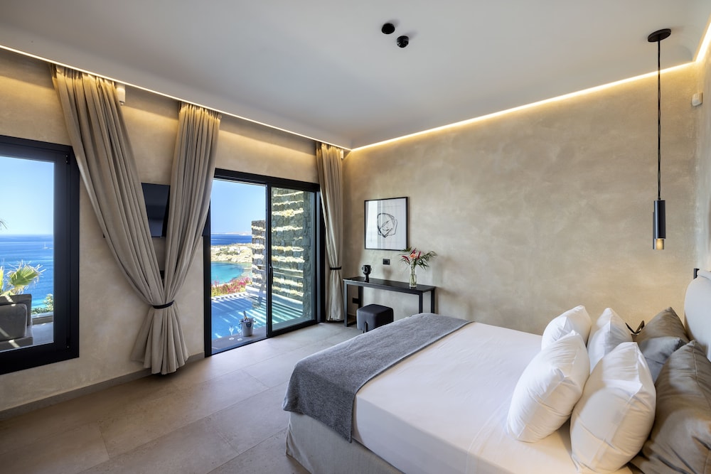 Tropicana Suites & Villas — Hotel rooms in Plati Gialos, South Aegean