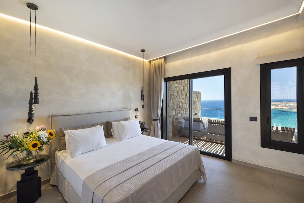Tropicana Suites & Villas — Hotel rooms in Plati Gialos, South Aegean