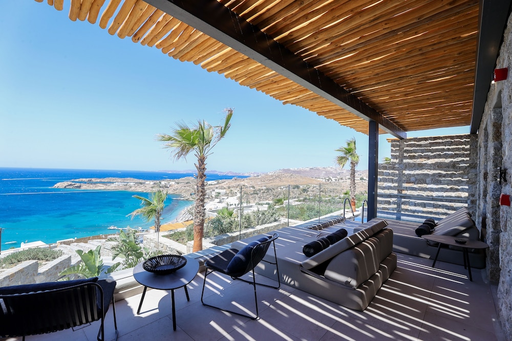 Tropicana Suites & Villas — Hotel rooms in Plati Gialos, South Aegean