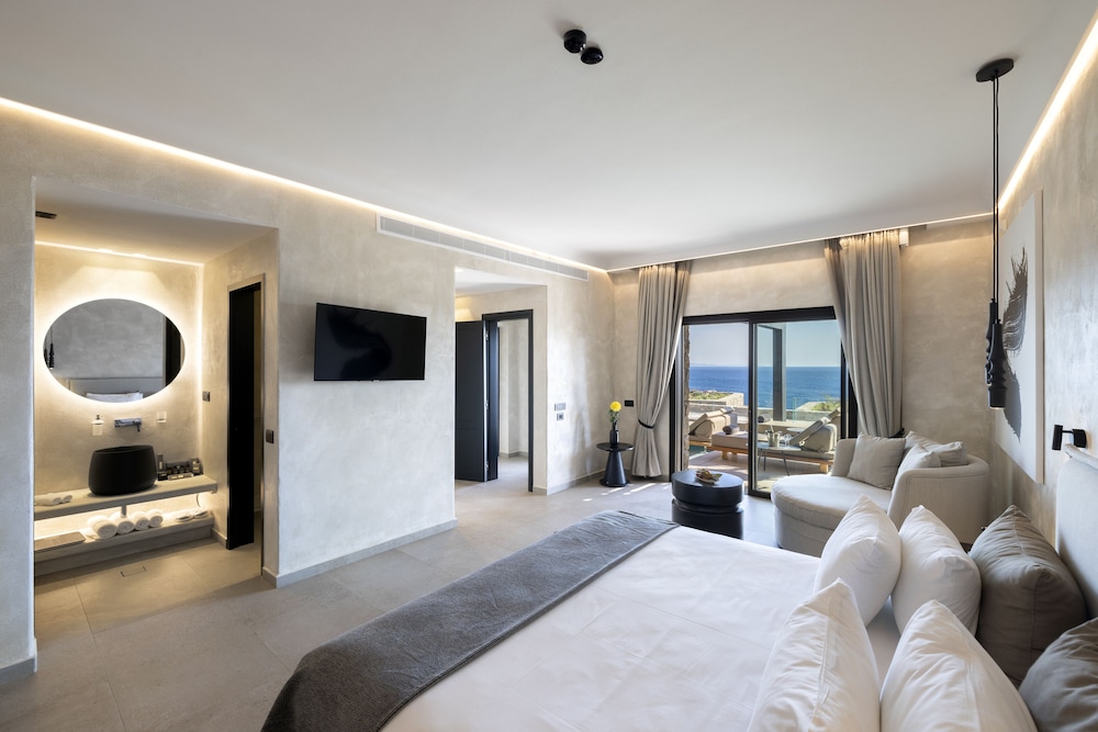 Tropicana Suites & Villas — Hotel rooms in Plati Gialos, South Aegean