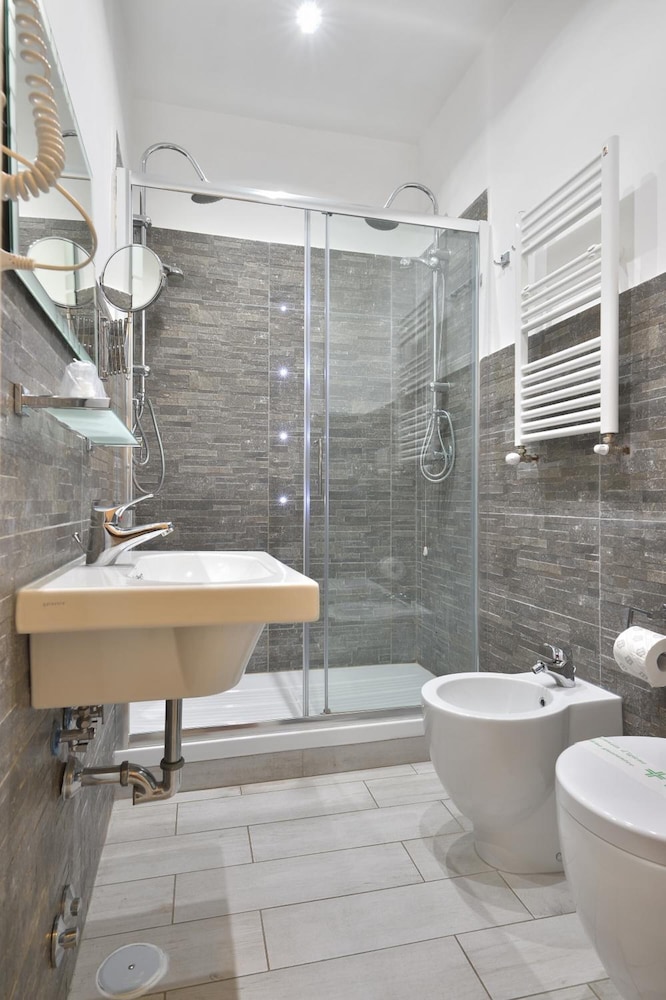 Vatican's Roof — Hotel rooms in Rome, Lazio