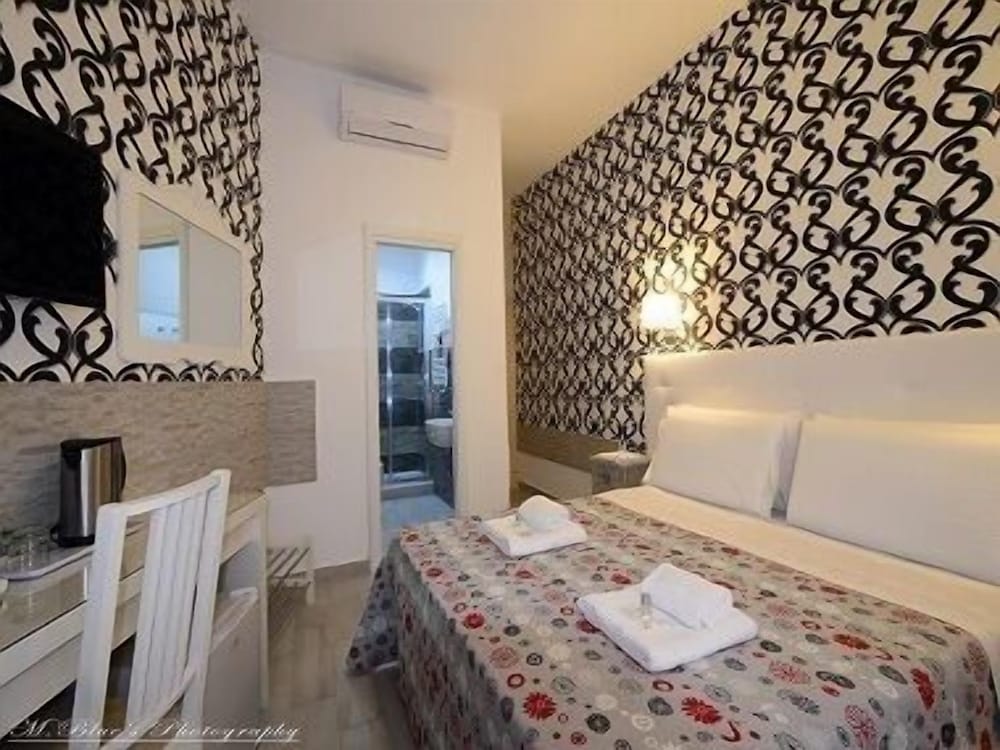 Vatican's Roof — Hotel rooms in Rome, Lazio
