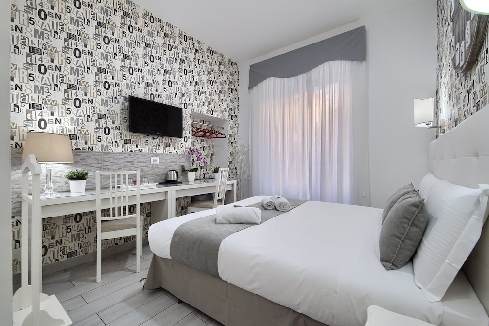 Vatican's Roof — Hotel rooms in Rome, Lazio