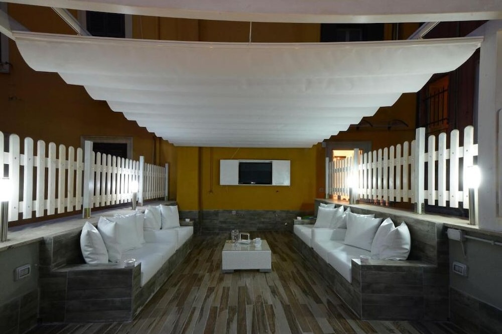 Vatican's Roof — Hotel rooms in Rome, Lazio