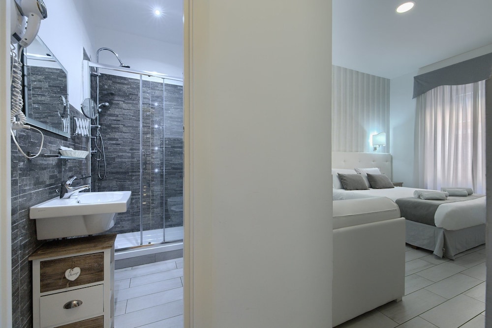 Vatican's Roof — Hotel rooms in Rome, Lazio