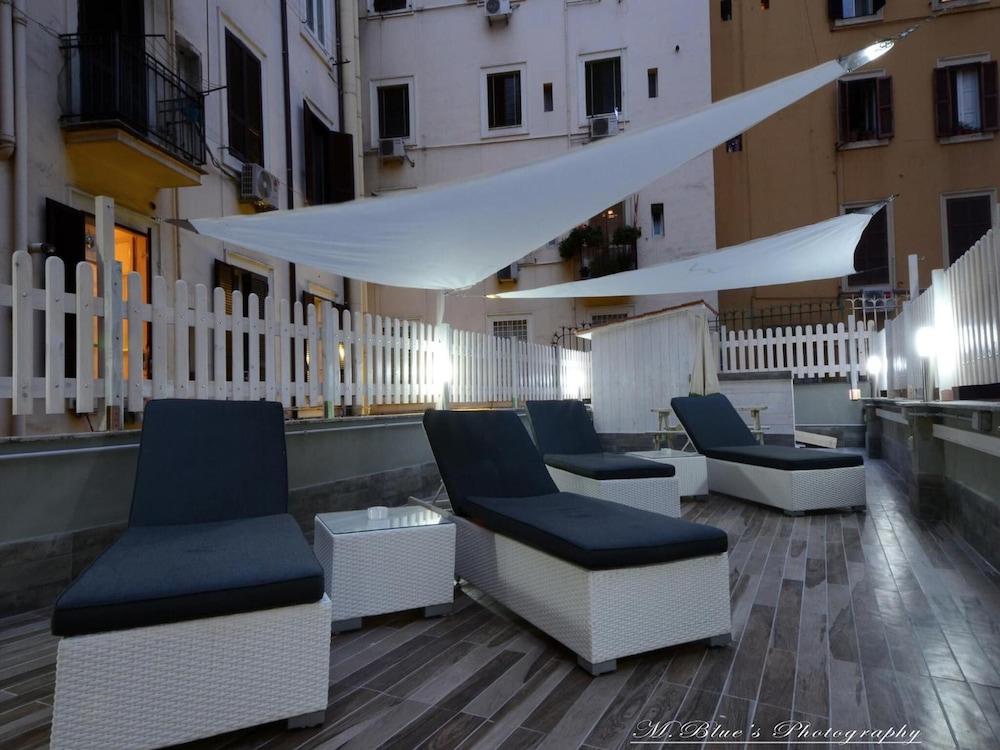 Vatican's Roof — Hotel building in Rome, Lazio