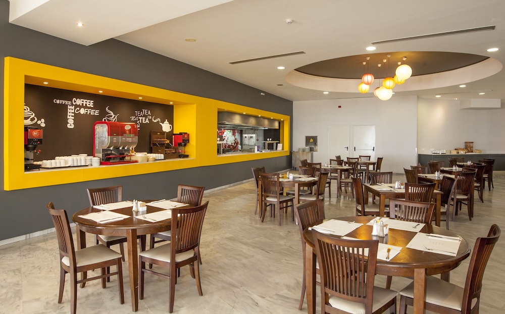 Kipriotis Aqualand by Anayia All Inclusive Resorts — Restaurant & bars in Psalidi, South Aegean