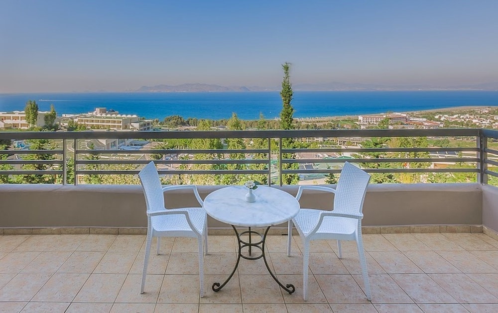 Kipriotis Aqualand by Anayia All Inclusive Resorts — Hotel rooms in Psalidi, South Aegean