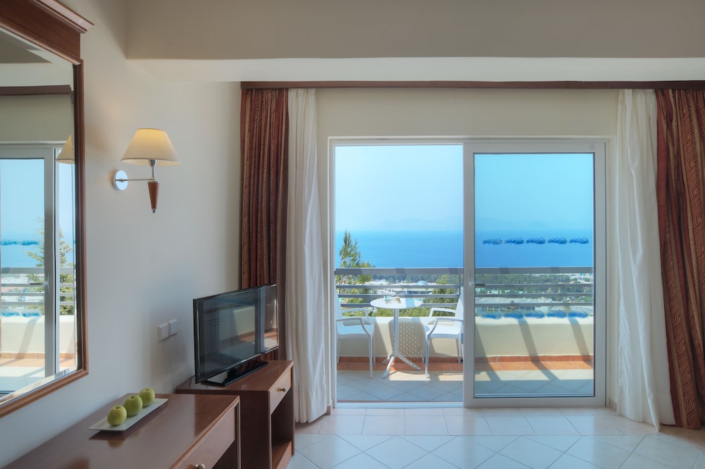 Kipriotis Aqualand by Anayia All Inclusive Resorts — Hotel rooms in Psalidi, South Aegean