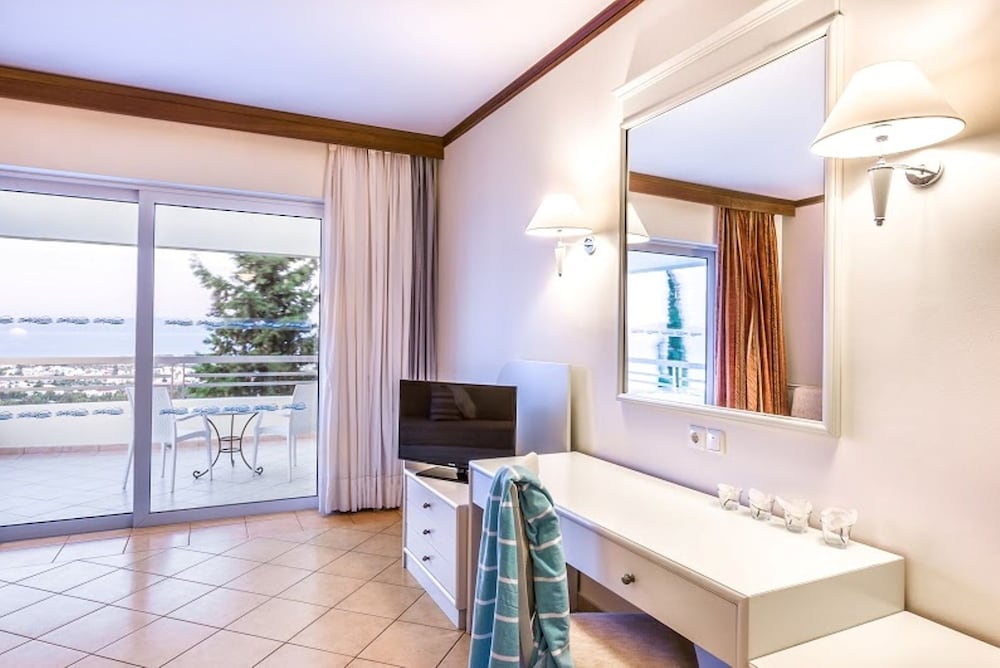 Kipriotis Aqualand by Anayia All Inclusive Resorts — Hotel rooms in Psalidi, South Aegean