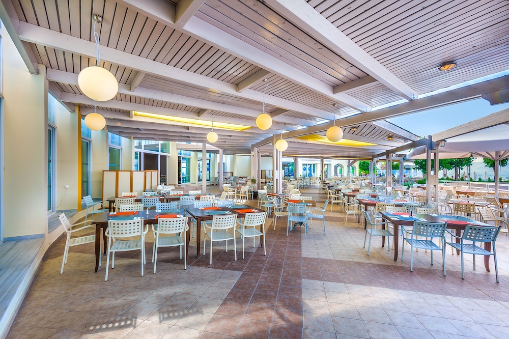 Kipriotis Aqualand by Anayia All Inclusive Resorts — Restaurant & bars in Psalidi, South Aegean