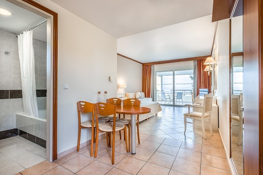 Kipriotis Aqualand by Anayia All Inclusive Resorts — Hotel rooms in Psalidi, South Aegean
