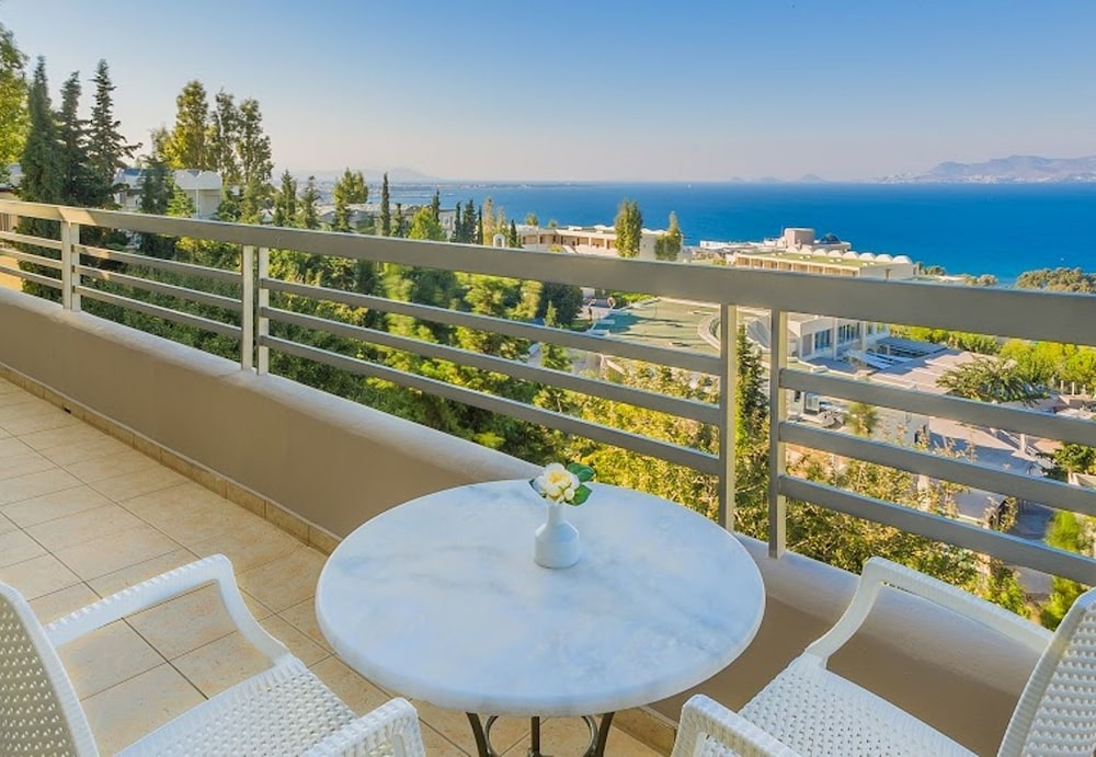Kipriotis Aqualand by Anayia All Inclusive Resorts — Hotel rooms in Psalidi, South Aegean
