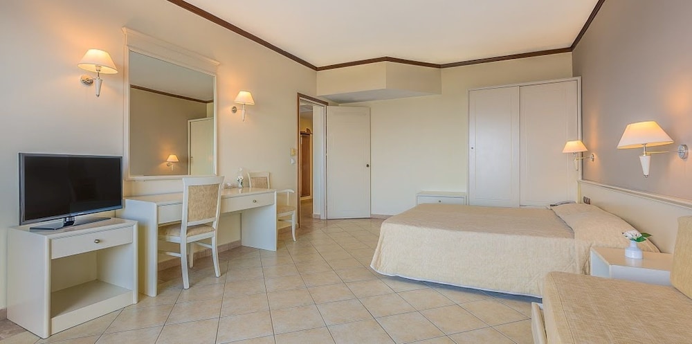 Kipriotis Aqualand by Anayia All Inclusive Resorts — Hotel rooms in Psalidi, South Aegean