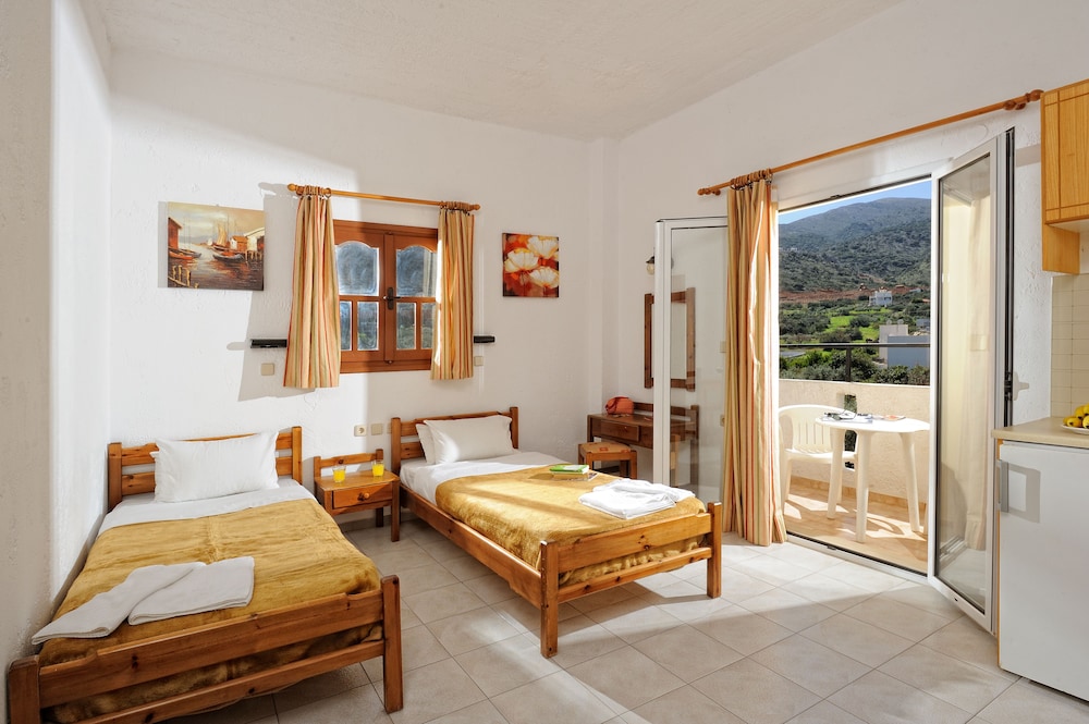 Stelios Residence Apartments — Hotel rooms in Malia