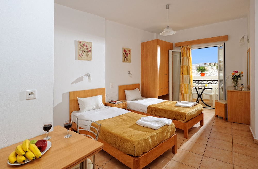 Stelios Residence Apartments — Hotel rooms in Malia