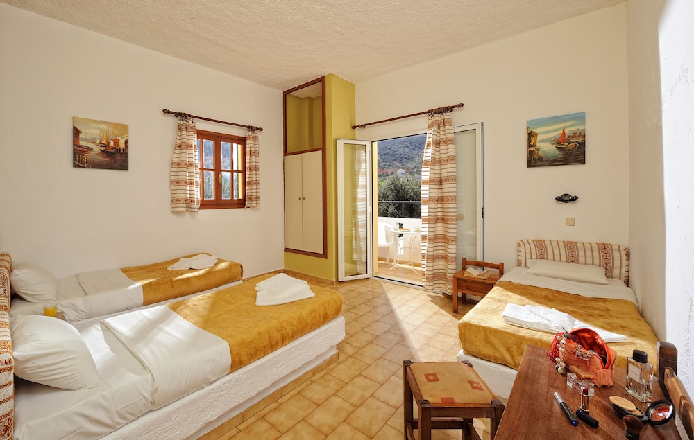 Stelios Residence Apartments — Hotel rooms in Malia