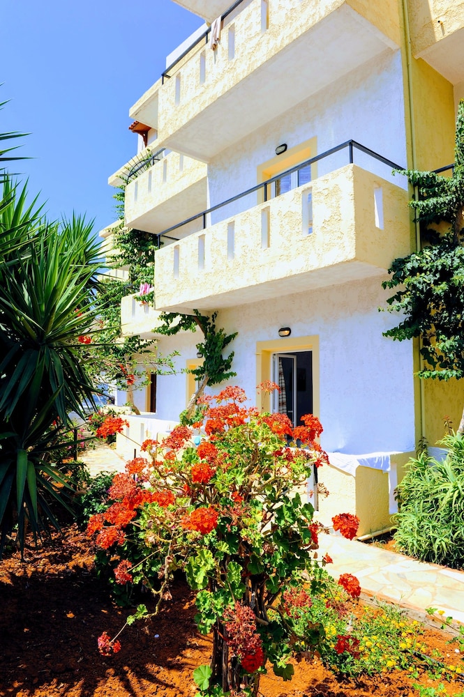 Stelios Residence Apartments — Hotel building in Malia