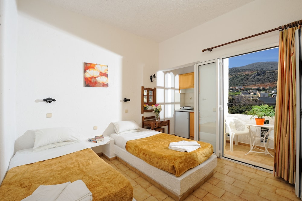 Stelios Residence Apartments — Hotel rooms in Malia