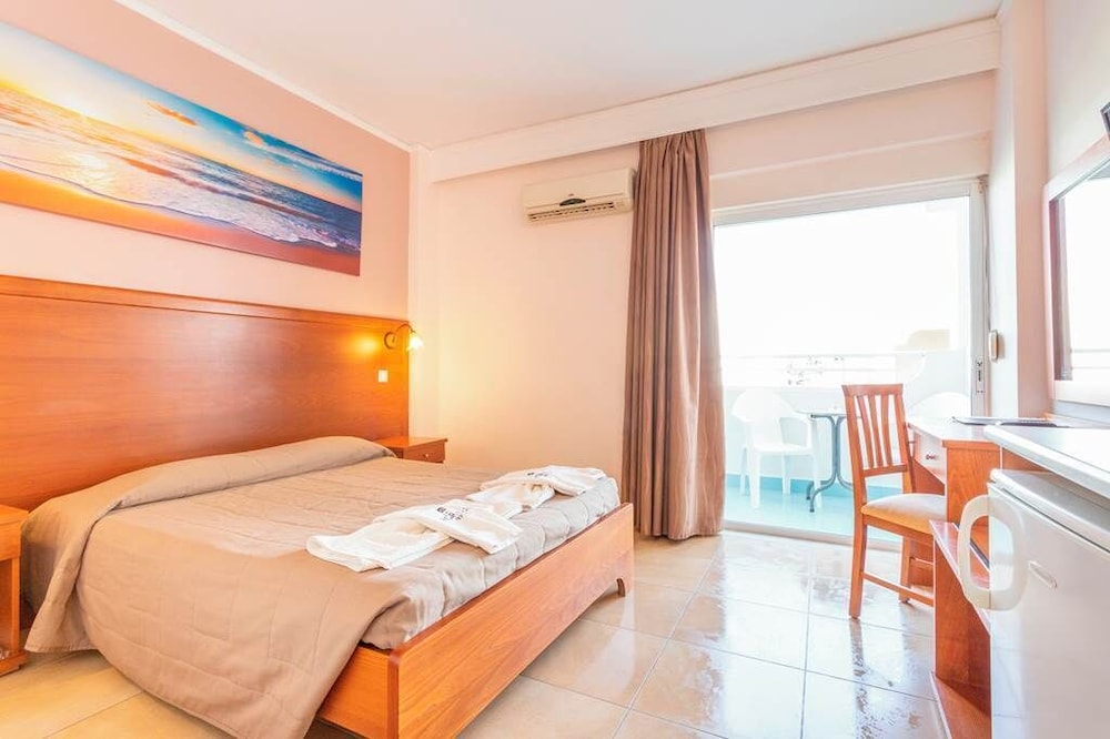 Agrelli Hotel — Hotel rooms in Kardamena, South Aegean
