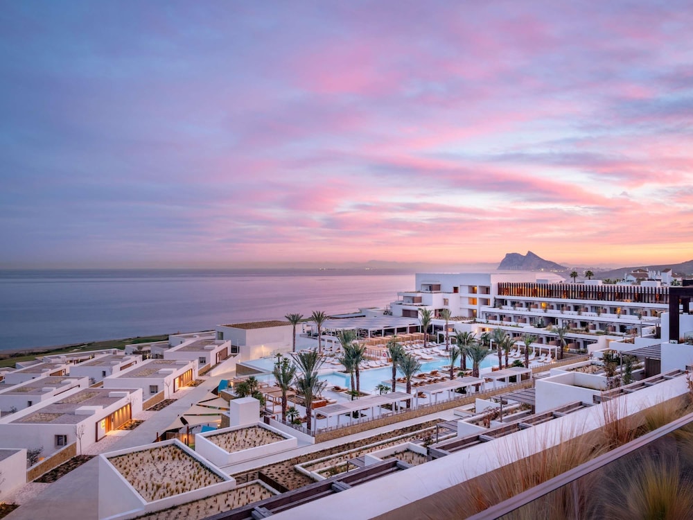 Fairmont La Hacienda Costa del Sol — Hotel building in San Roque, Andalusia
