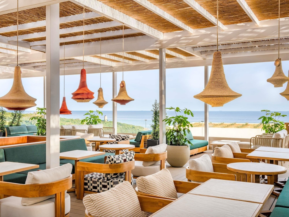 Fairmont La Hacienda Costa del Sol — Restaurant & bars in San Roque, Andalusia