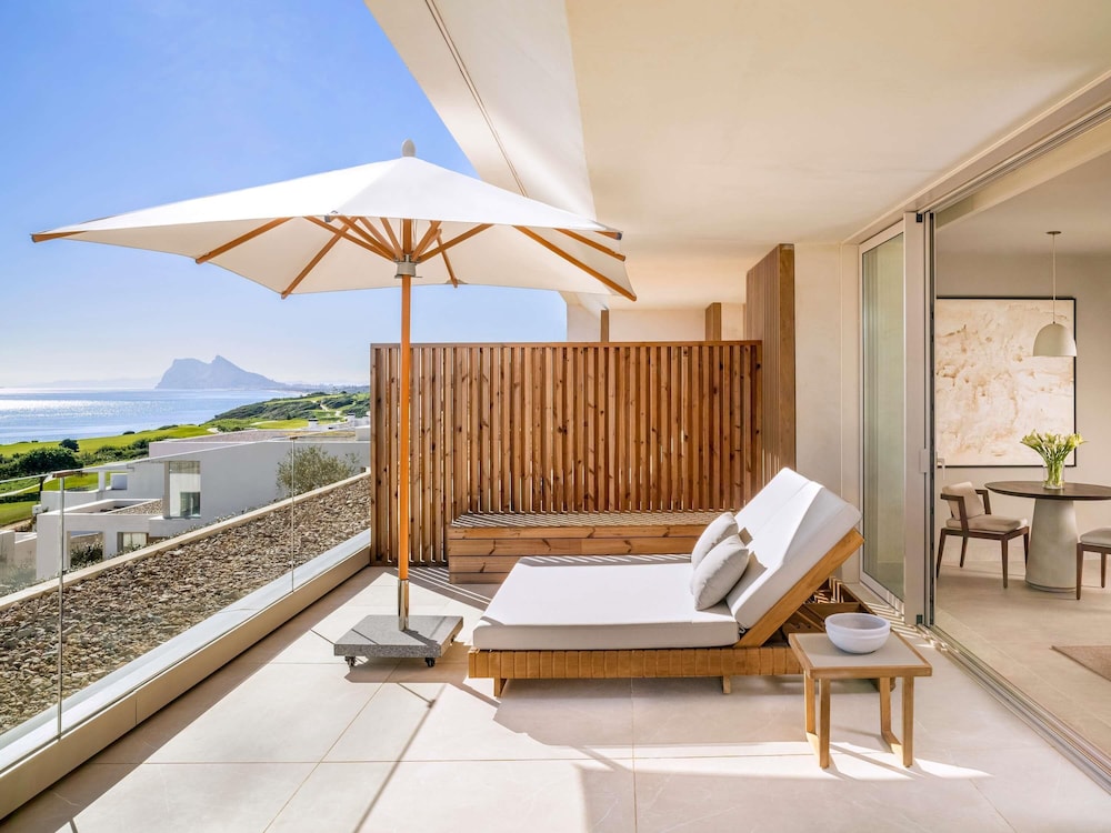 Fairmont La Hacienda Costa del Sol — Hotel rooms in San Roque, Andalusia
