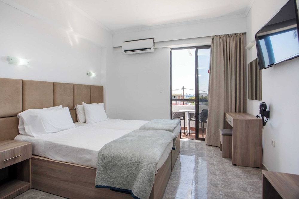 Butterfly Studios — Hotel rooms in Faliraki, South Aegean