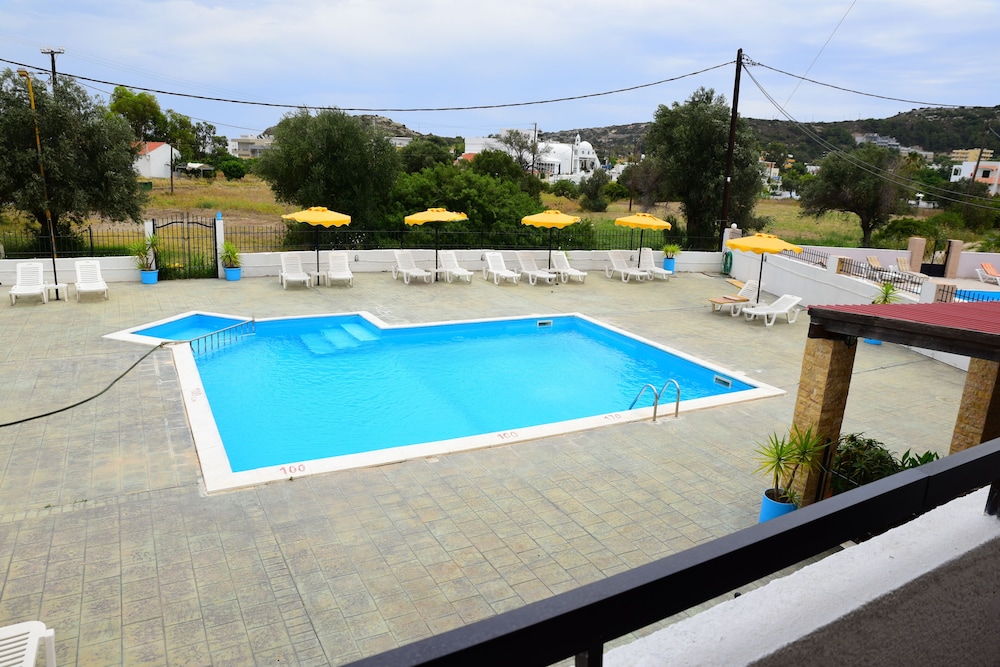 Butterfly Studios — Swimming pool in Faliraki, South Aegean