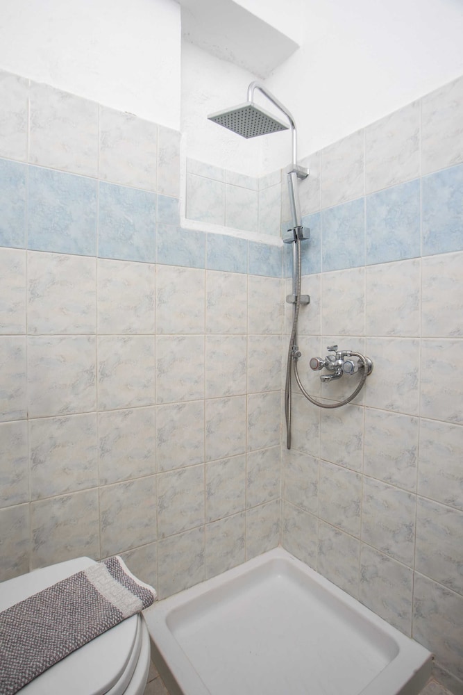 Butterfly Studios — Hotel rooms in Faliraki, South Aegean