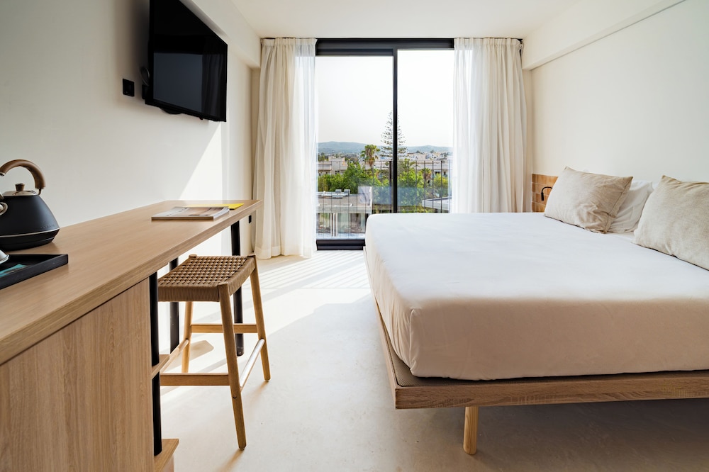 Bonito Ibiza by NCalma Hotels — Hotel rooms in San Antonio, Balearic Islands