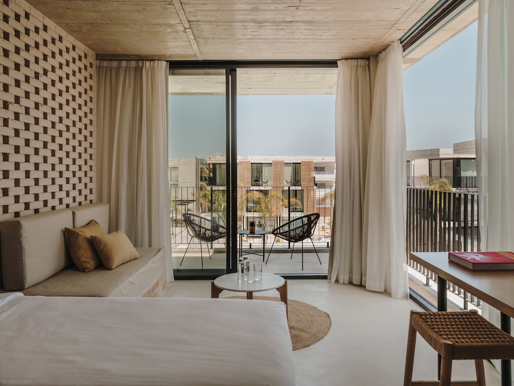 Bonito Ibiza by NCalma Hotels — Hotel rooms in San Antonio, Balearic Islands
