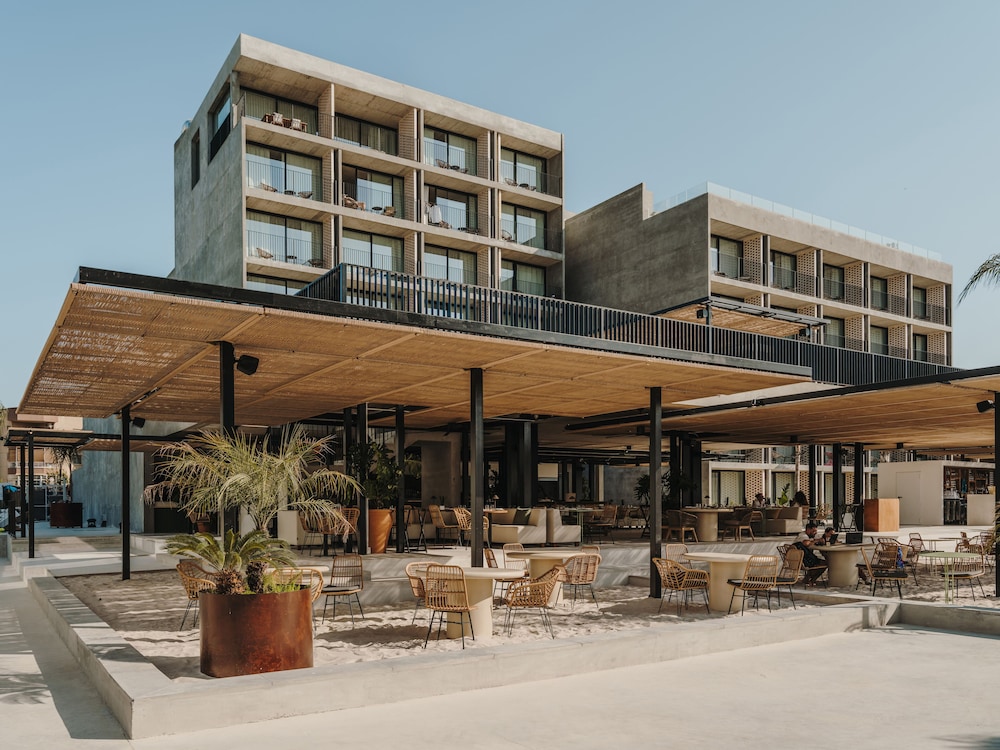 Bonito Ibiza by NCalma Hotels — Restaurant & bars in San Antonio, Balearic Islands