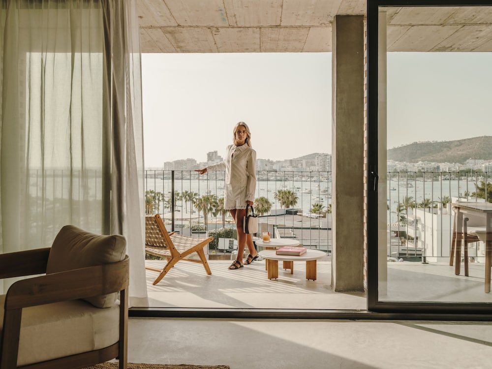 Bonito Ibiza by NCalma Hotels — Hotel rooms in San Antonio, Balearic Islands