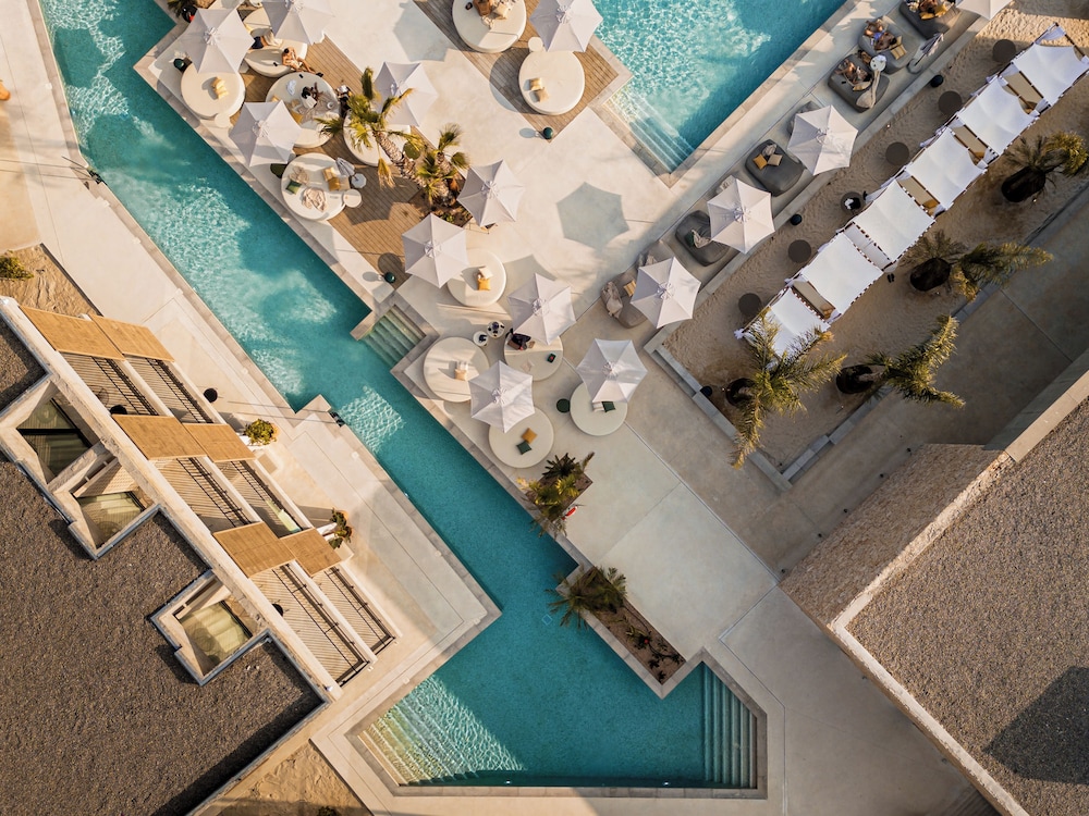 Bonito Ibiza by NCalma Hotels — Swimming pool in San Antonio, Balearic Islands