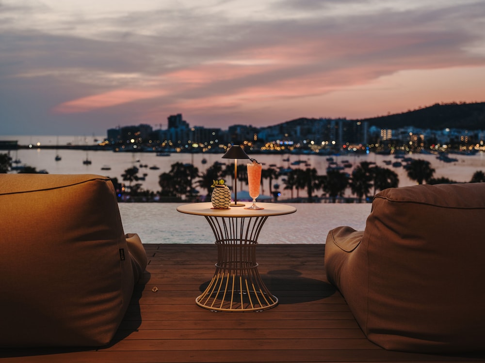 Bonito Ibiza by NCalma Hotels — Restaurant & bars in San Antonio, Balearic Islands