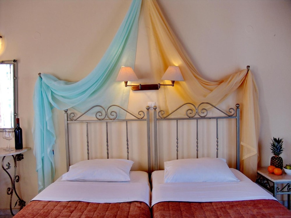 Irida Apartments by Estia — Hotel rooms in Malia
