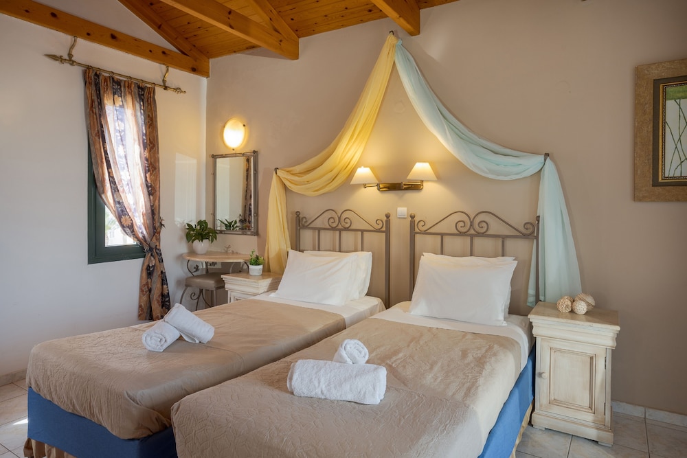 Irida Apartments by Estia — Hotel rooms in Malia