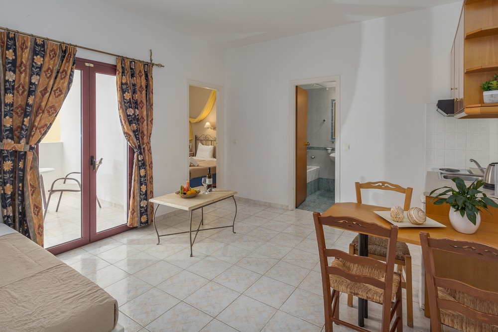 Irida Apartments by Estia — Hotel rooms in Malia