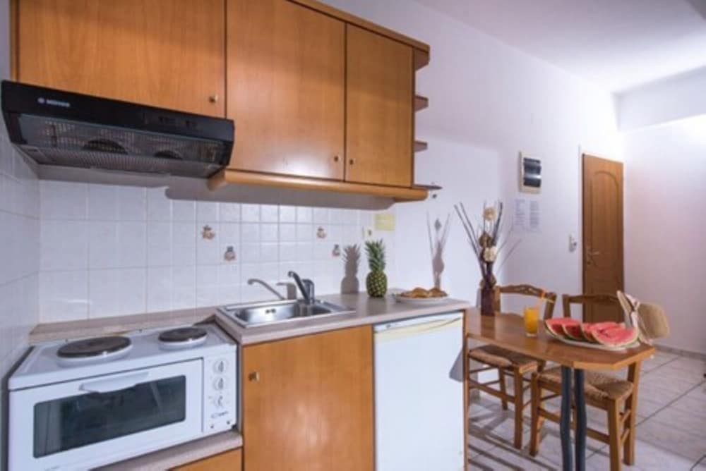 Irida Apartments by Estia — Hotel rooms in Malia