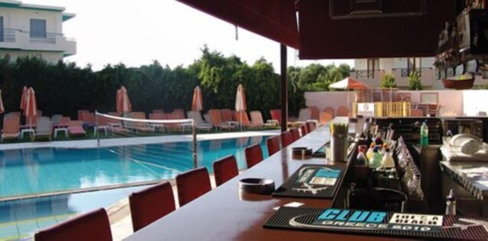 Irida Apartments by Estia — Swimming pool in Malia