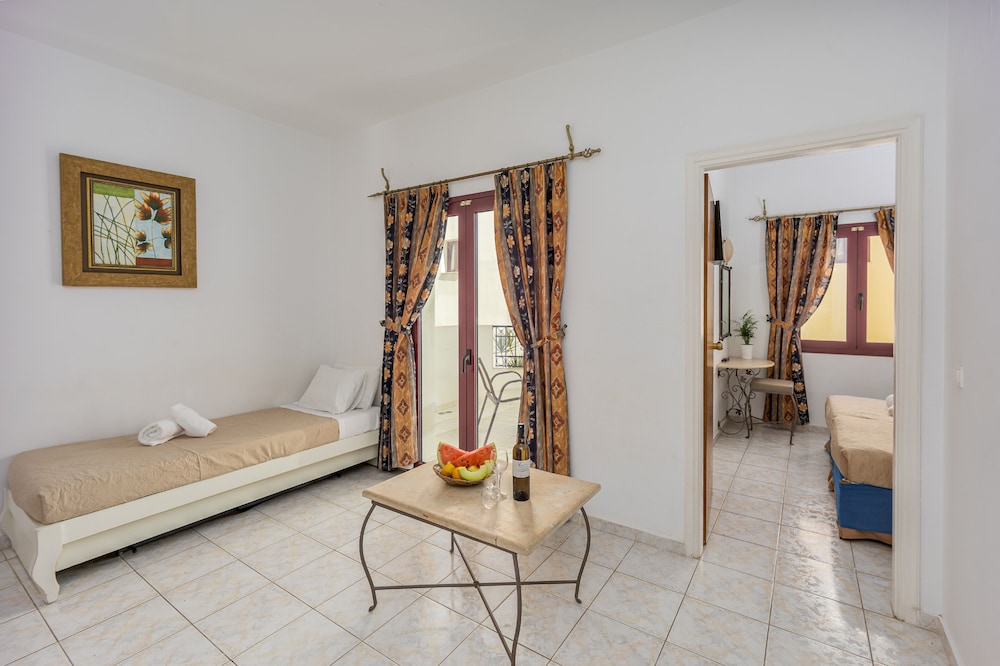 Irida Apartments by Estia — Hotel rooms in Malia