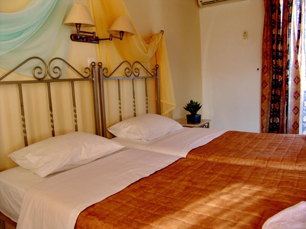 Irida Apartments by Estia — Hotel rooms in Malia