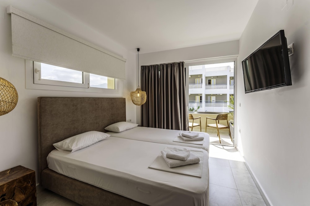 Stella Maria — Hotel rooms in Malia