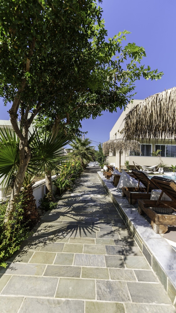 Stella Maria — Hotel building in Malia