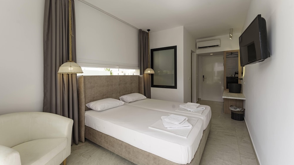 Stella Maria — Hotel rooms in Malia