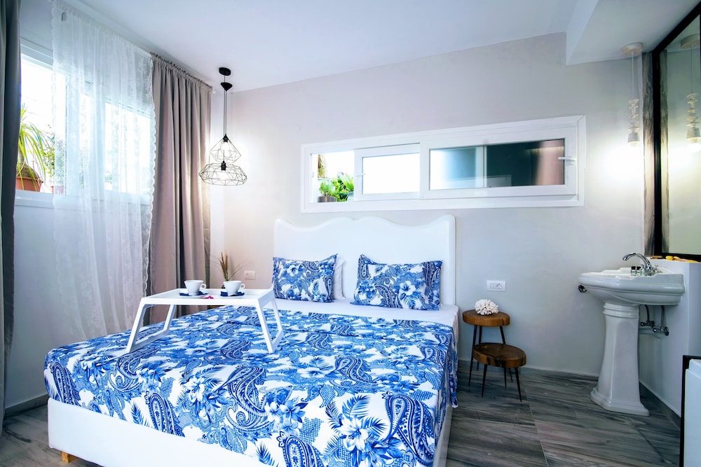 Stella Maria — Hotel rooms in Malia