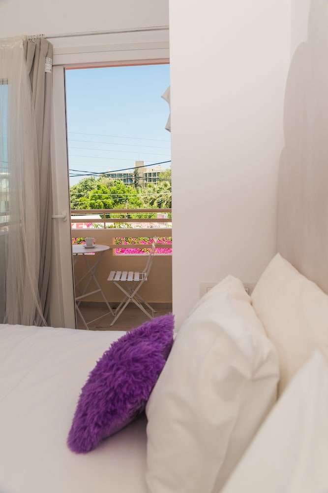 Stella Maria — Hotel rooms in Malia