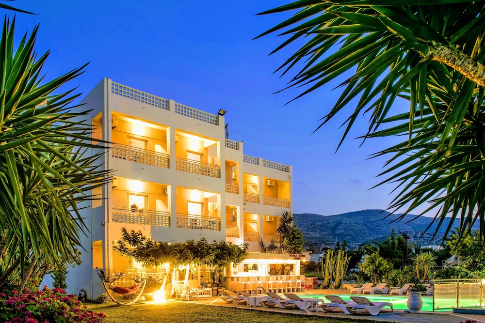 Stella Maria — Hotel building in Malia